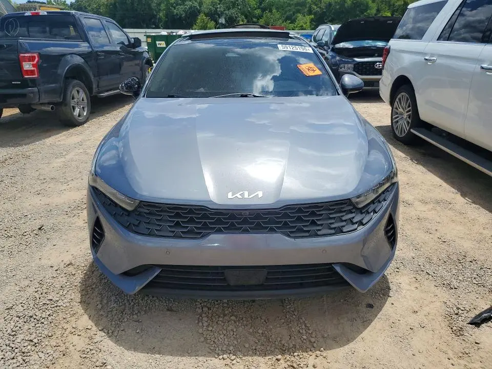 2022 KIA K5 EX  