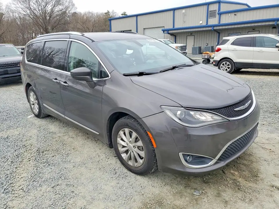 2018 CHRYSLER PACIFICA TOURING L PLUS  