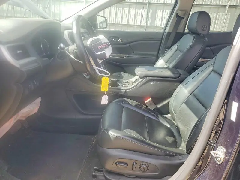 2021 GMC ACADIA SLT  