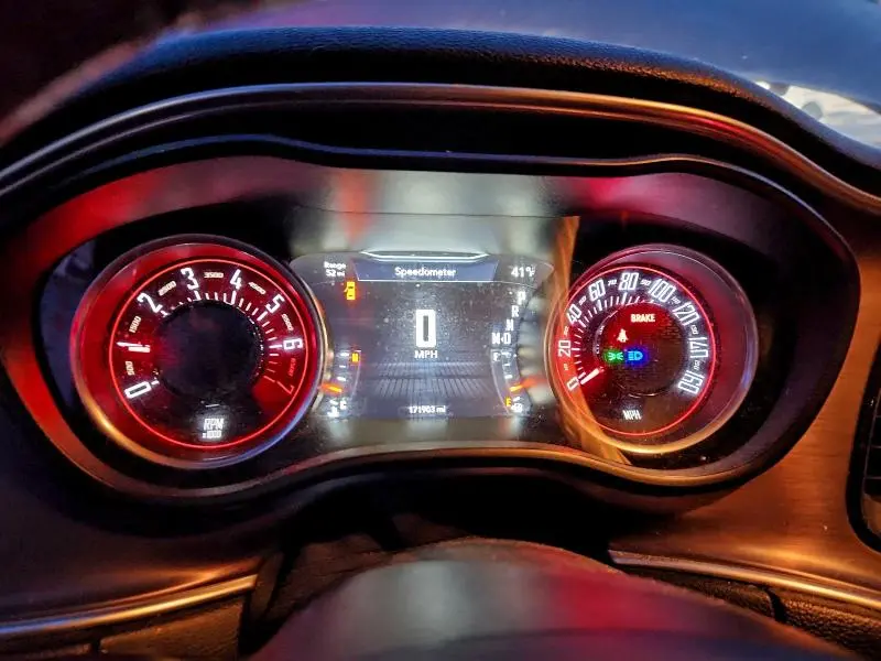 2016 DODGE CHALLENGER SXT  