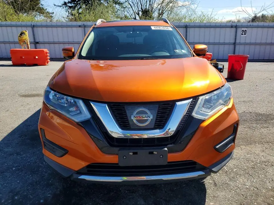 2017 NISSAN ROGUE SV  