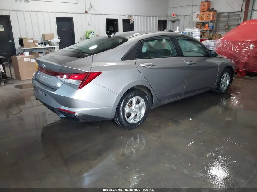 2023 HYUNDAI ELANTRA SE