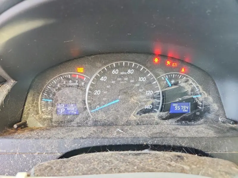 2014 TOYOTA CAMRY LE  