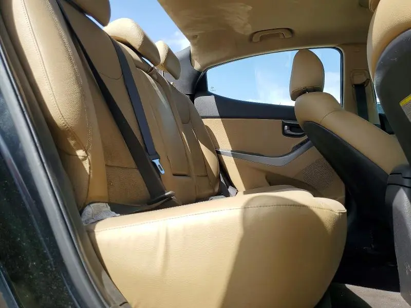 2011 HYUNDAI ELANTRA LIMITED  