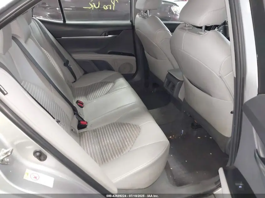 2018 TOYOTA CAMRY SE
