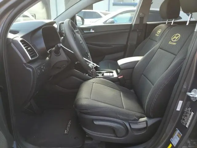 2019 HYUNDAI TUCSON SE  