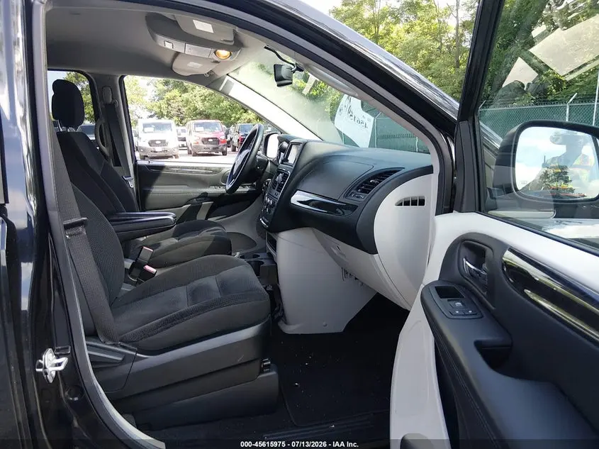 2018 DODGE GRAND CARAVAN SE