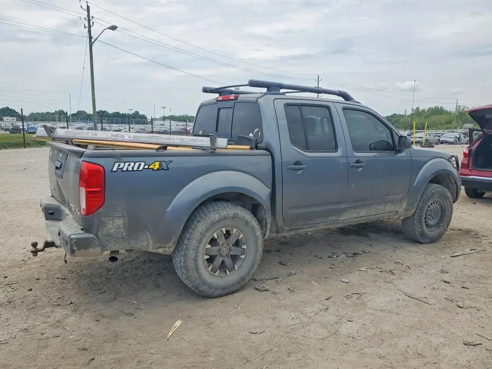 2016 NISSAN FRONTIER PRO-4X  