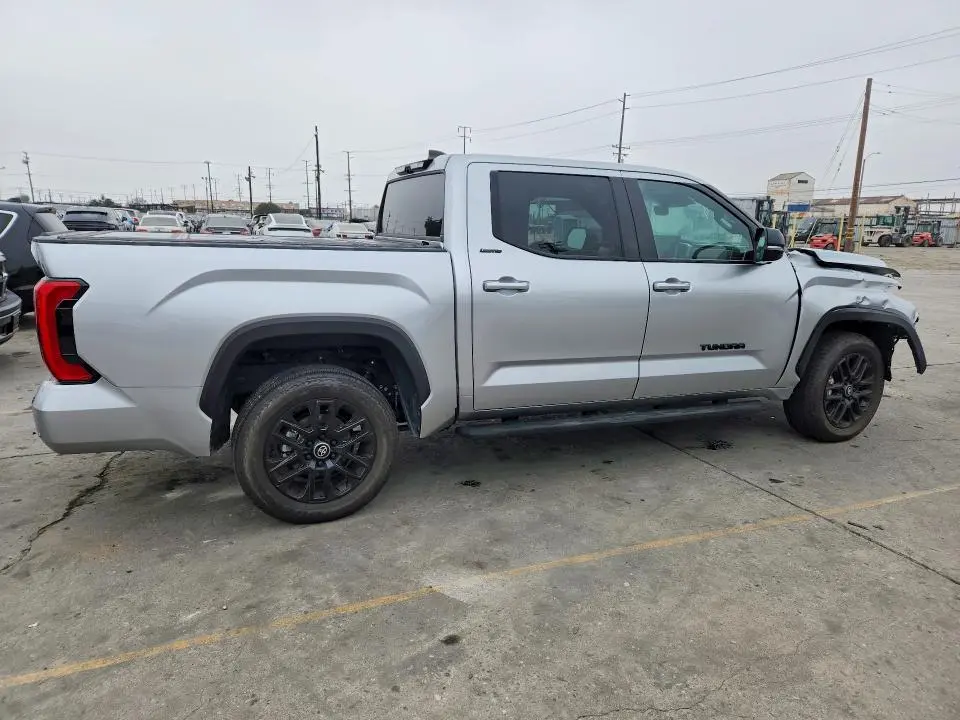2025 TOYOTA TUNDRA   