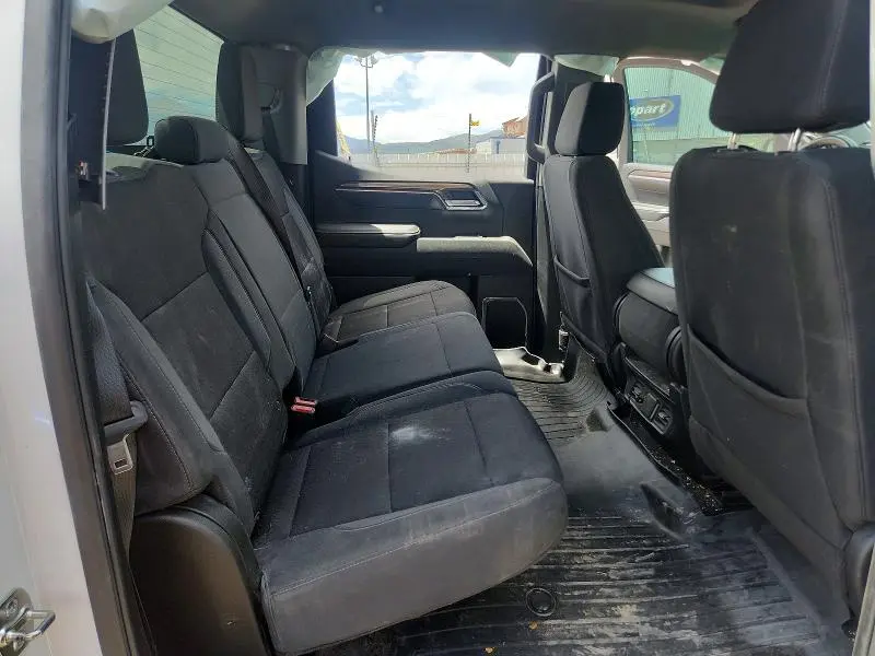 2025 CHEVROLET SILVERADO K1500 LT  