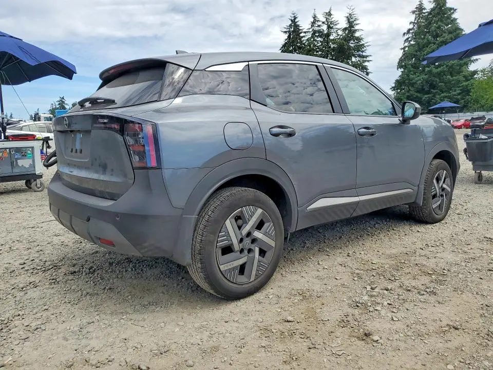 2025 NISSAN KICKS SV  
