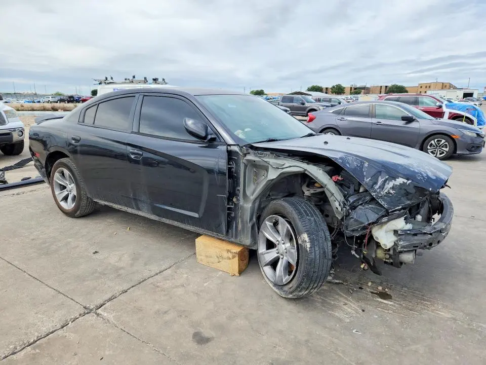 2013 DODGE CHARGER SXT  