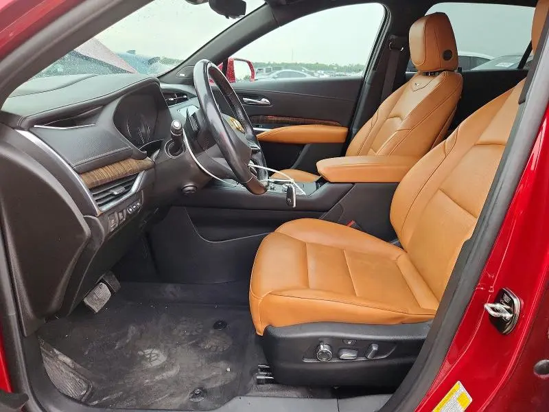 2019 CADILLAC XT4 PREMIUM LUXURY  