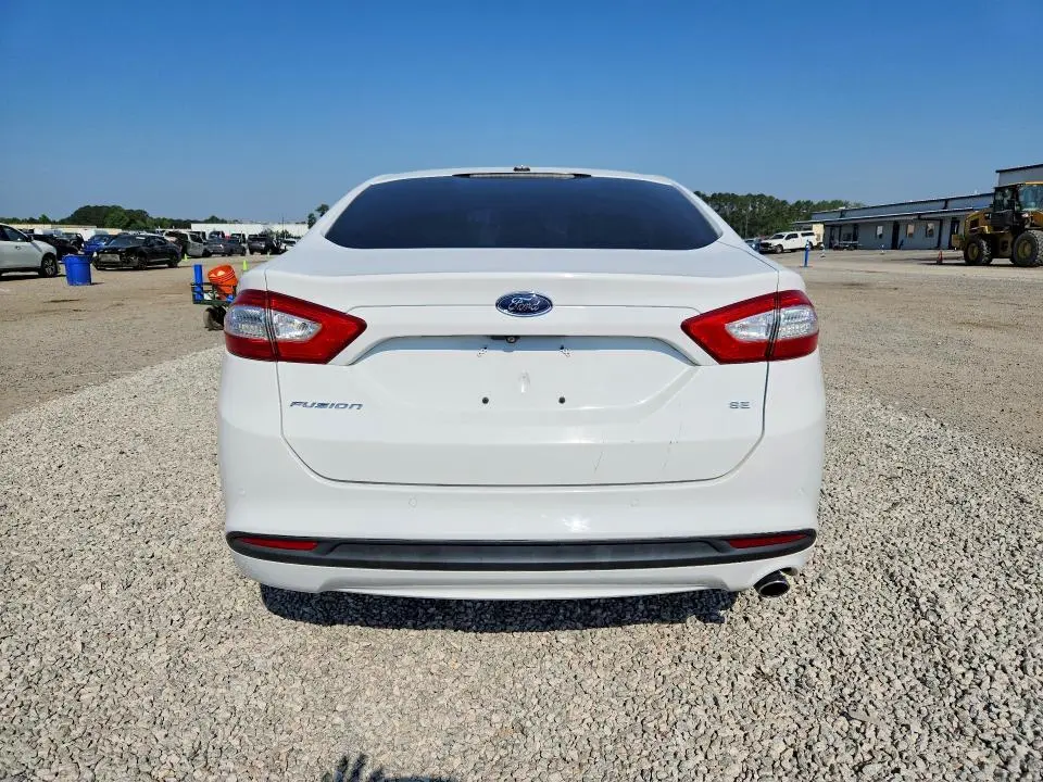 2016 FORD FUSION SE  