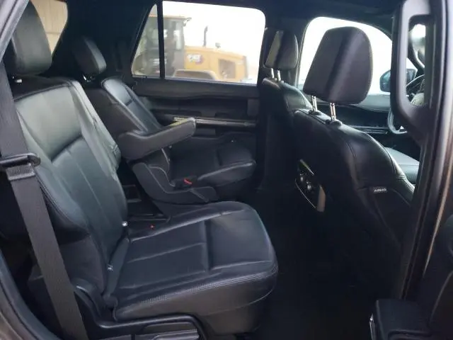 2021 FORD EXPEDITION XLT  