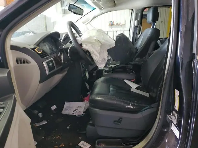 2010 CHRYSLER TOWN & COUNTRY TOURING PLUS  