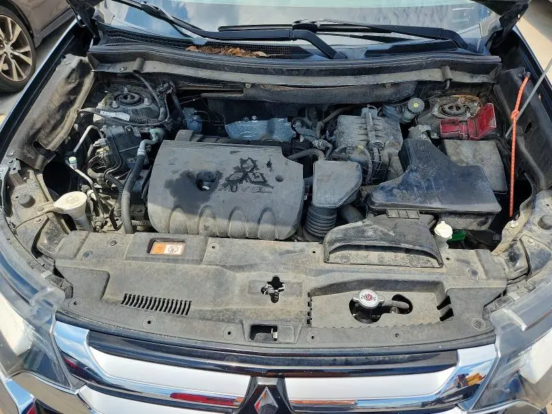 2016 MITSUBISHI OUTLANDER SE  