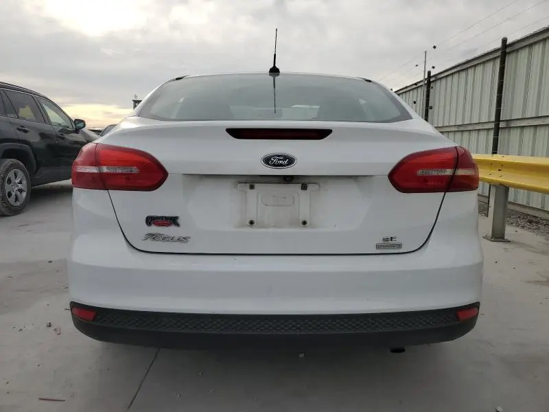 2018 FORD FOCUS SE  