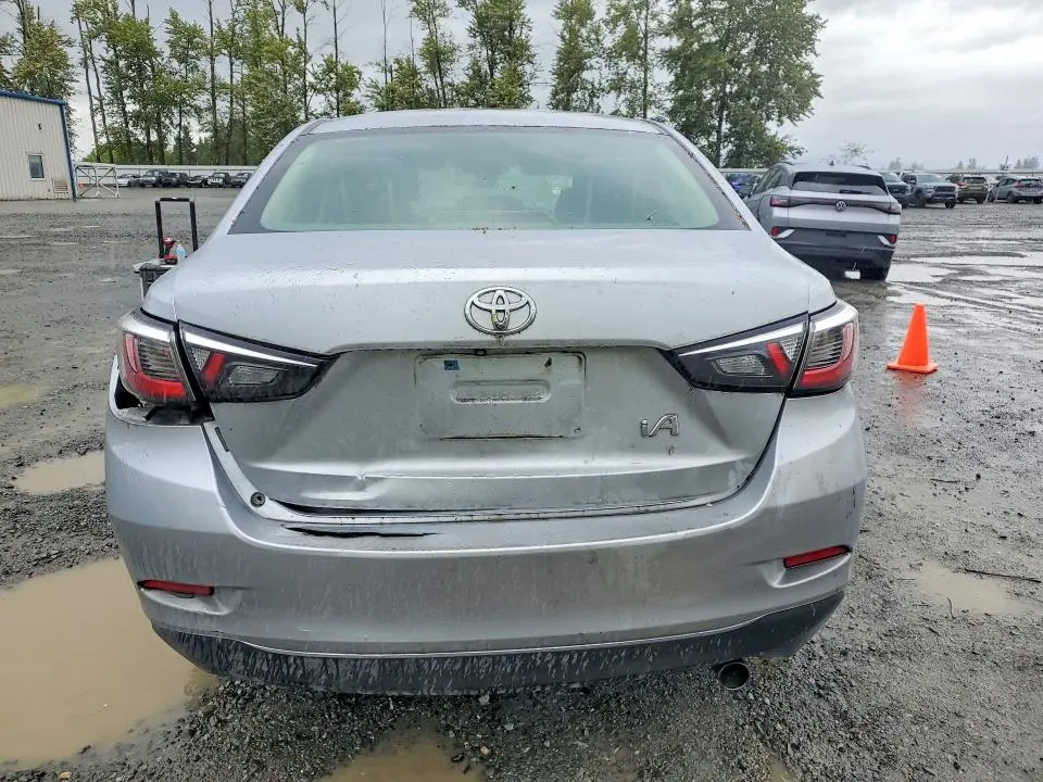 2017 TOYOTA YARIS IA BASE  