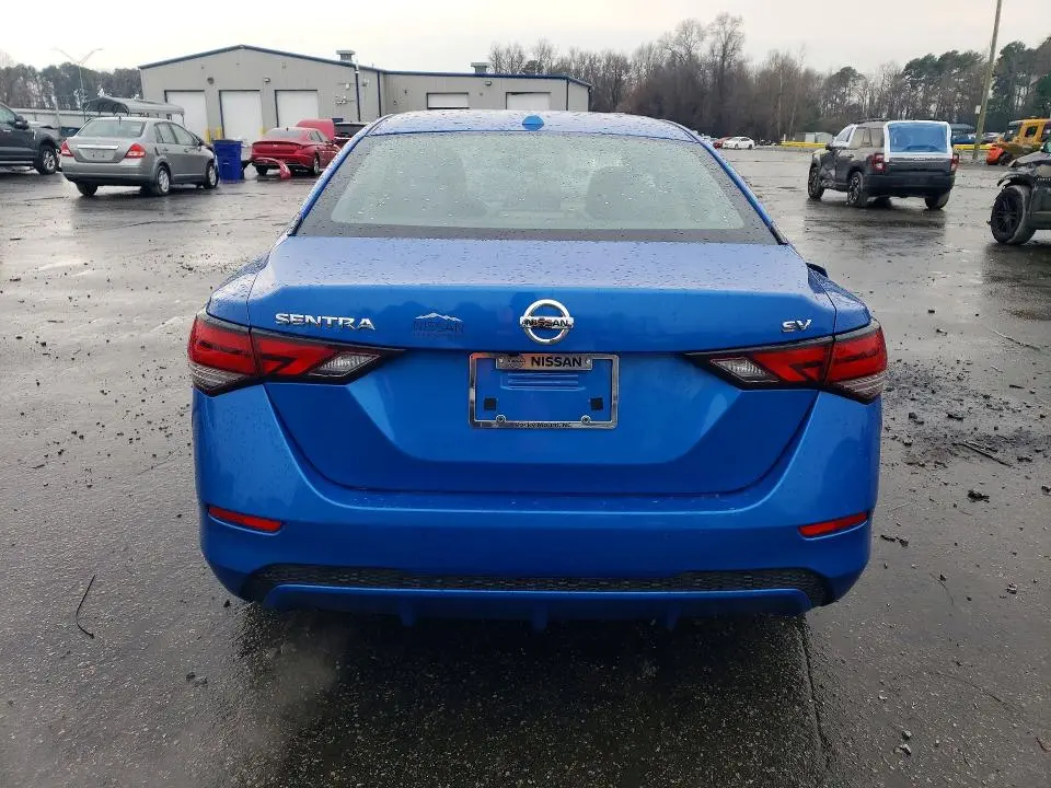 2021 NISSAN SENTRA SV  