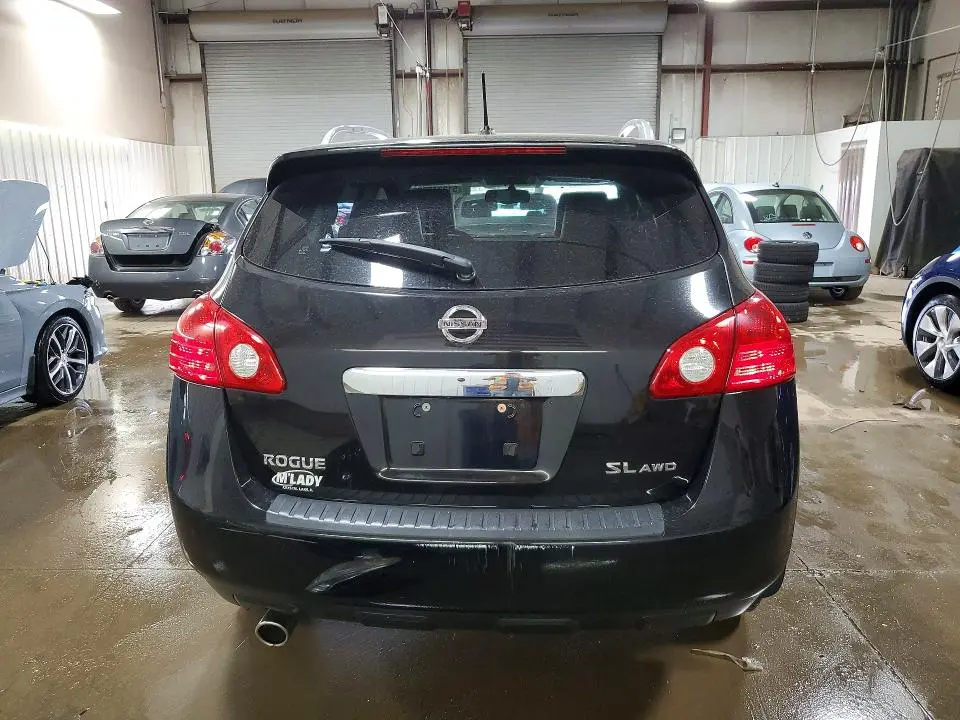 2013 NISSAN ROGUE S  