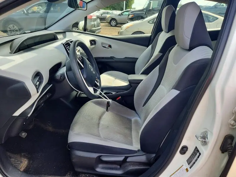 2017 TOYOTA PRIUS TWO  