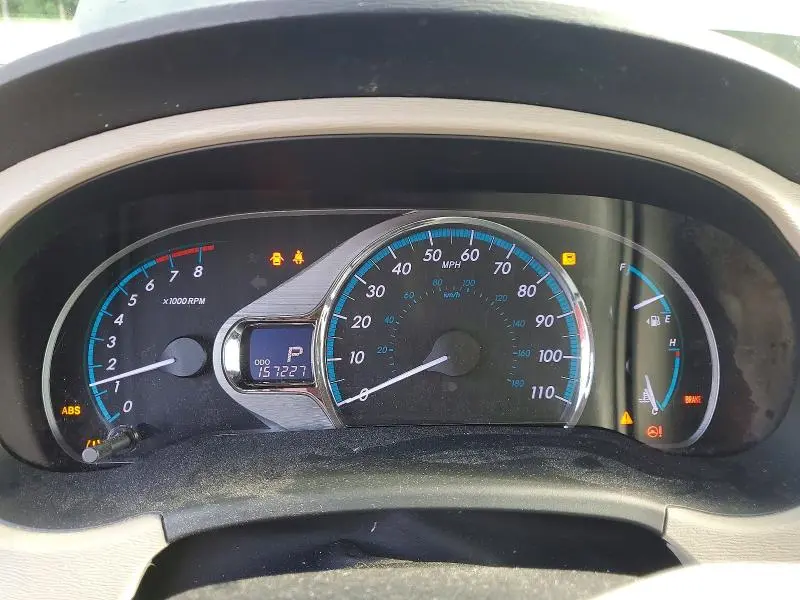 2013 TOYOTA SIENNA XLE 8-PASSENGER  