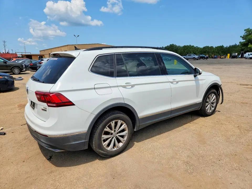 2018 VOLKSWAGEN TIGUAN SE  
