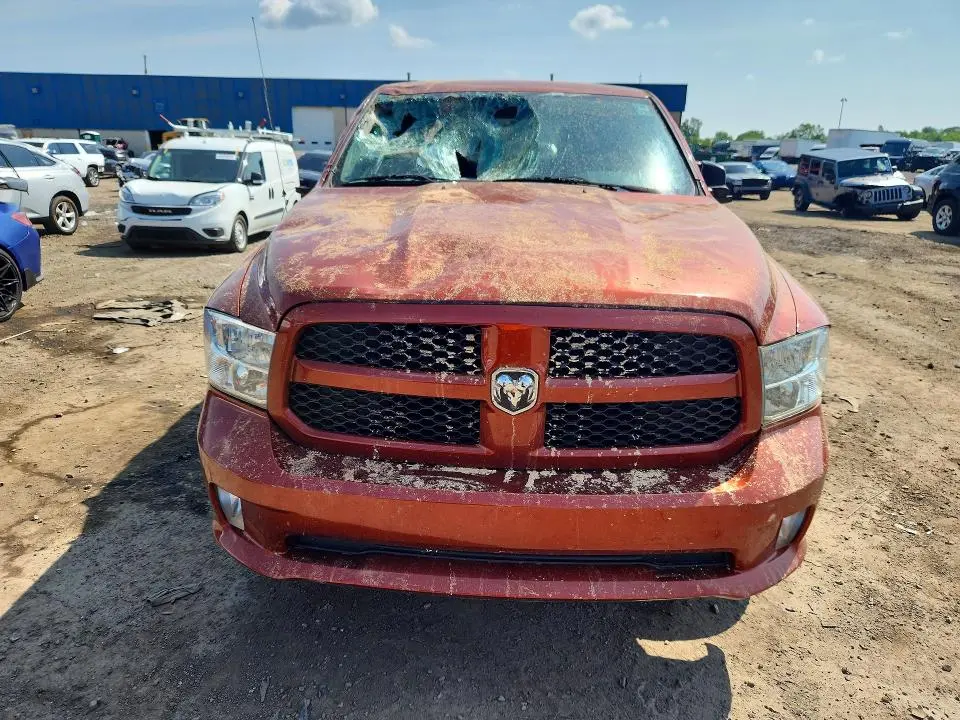2013 RAM 1500 ST  