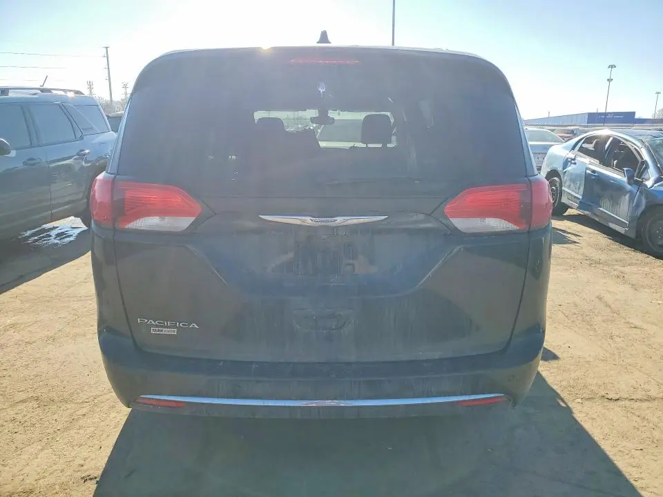 2017 CHRYSLER PACIFICA TOURING L  