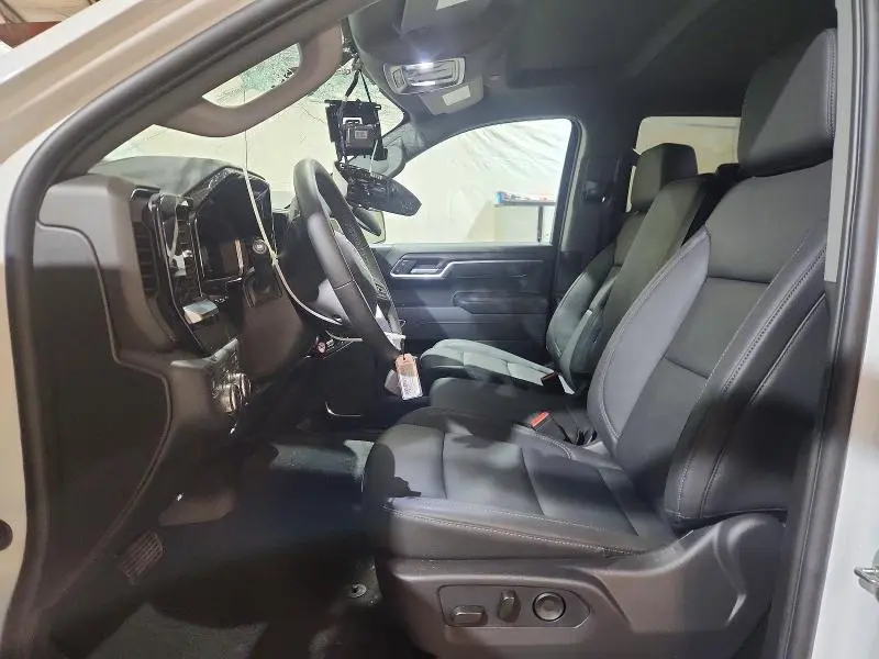 2026 GMC SIERRA K1500 SLT  