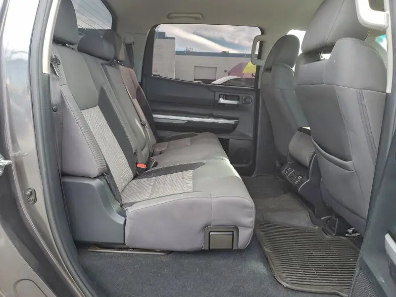 2015 TOYOTA TUNDRA CREWMAX SR5  