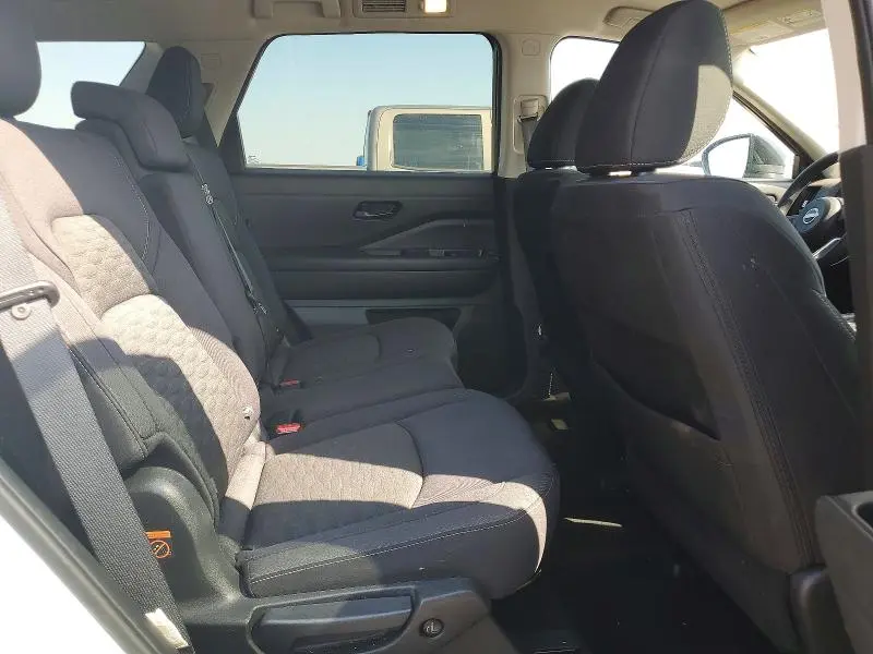 2023 NISSAN PATHFINDER S  