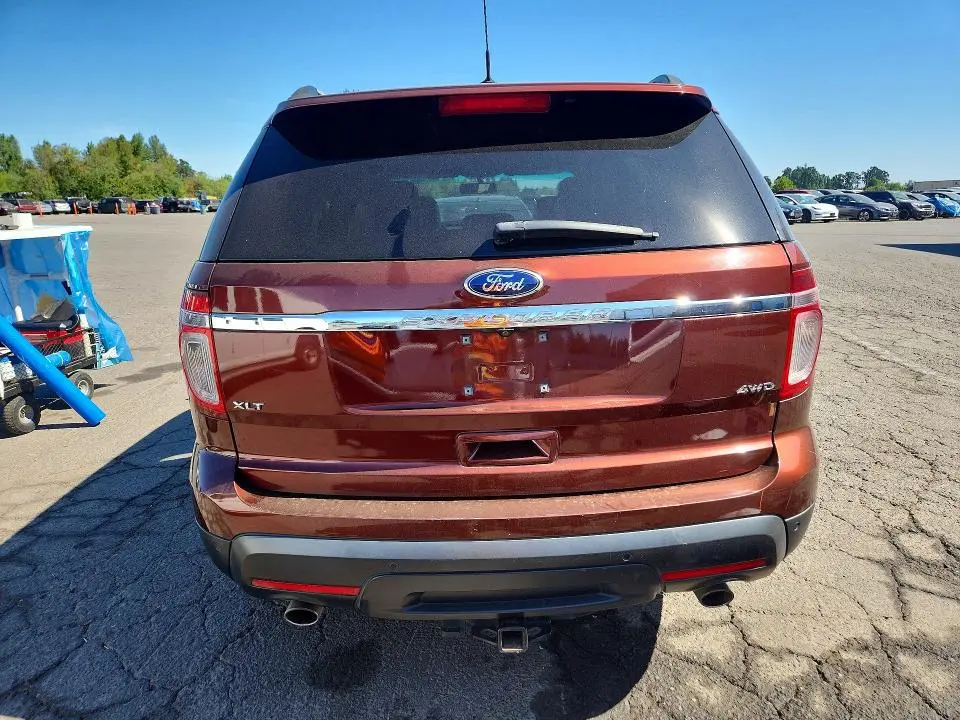 2015 FORD EXPLORER XLT  