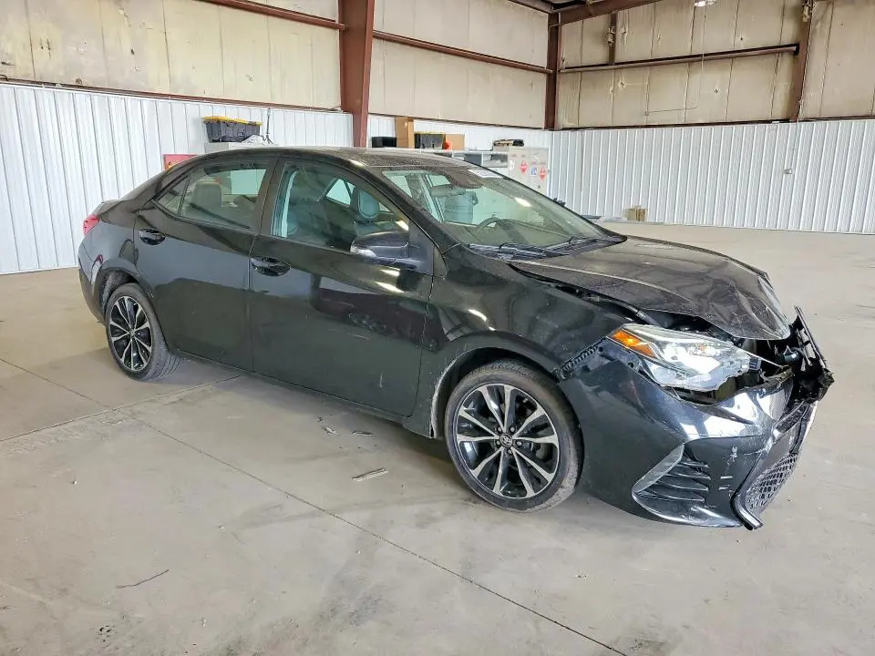 2017 TOYOTA COROLLA SE  