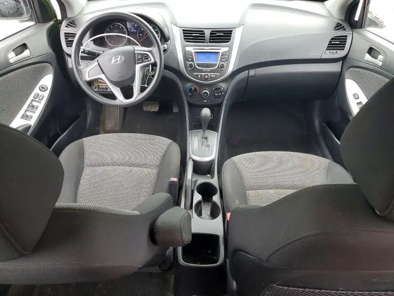 2012 HYUNDAI ACCENT GS  