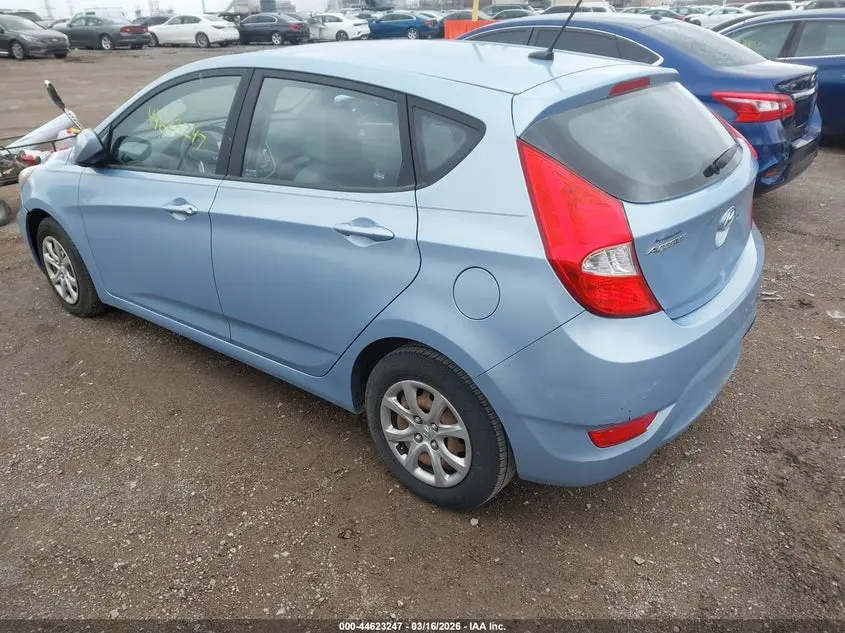 2012 HYUNDAI ACCENT GS
