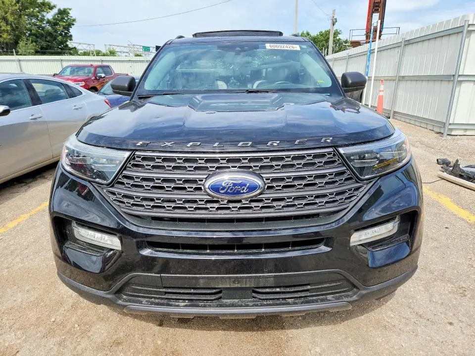 2021 FORD EXPLORER XLT  
