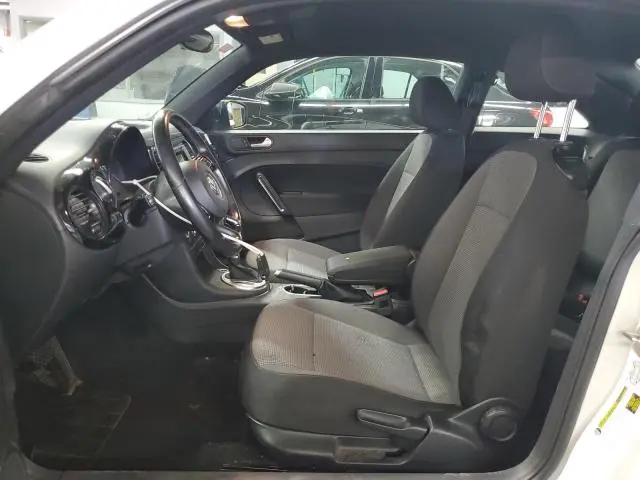 2018 VOLKSWAGEN BEETLE S  