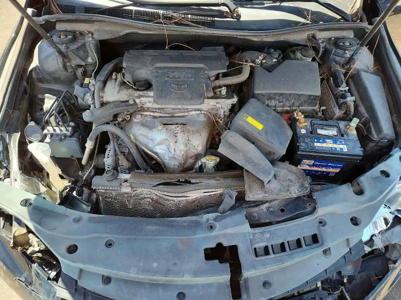 2015 TOYOTA CAMRY SE  