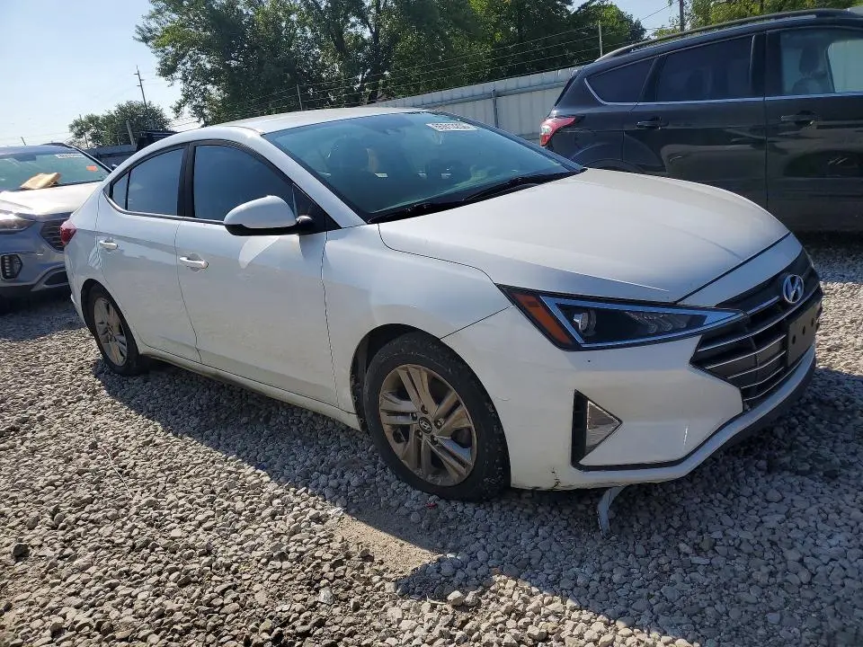 2019 HYUNDAI ELANTRA SEL  
