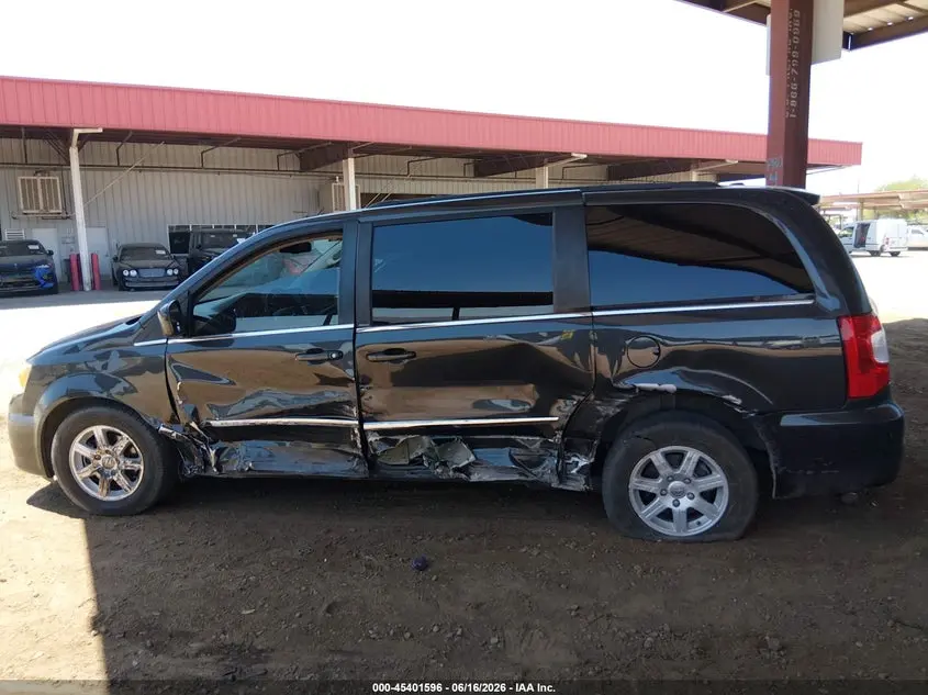 2012 CHRYSLER TOWN & COUNTRY TOURING