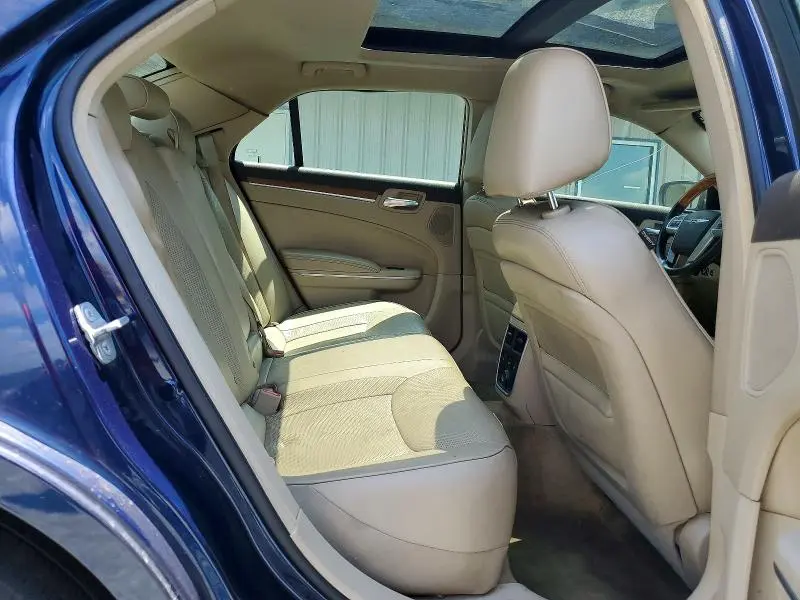 2014 CHRYSLER 300C   