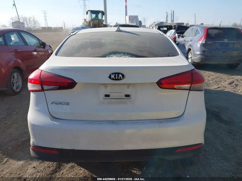 2018 KIA FORTE LX