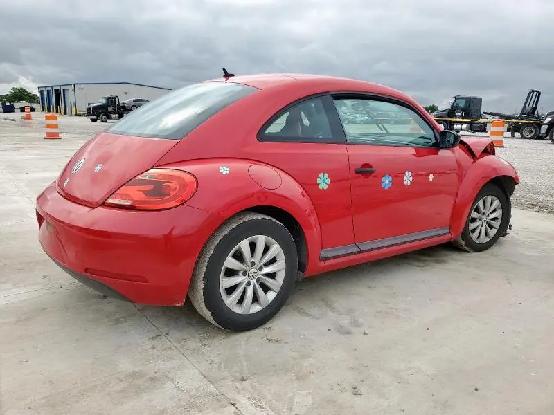 2013 VOLKSWAGEN BEETLE   