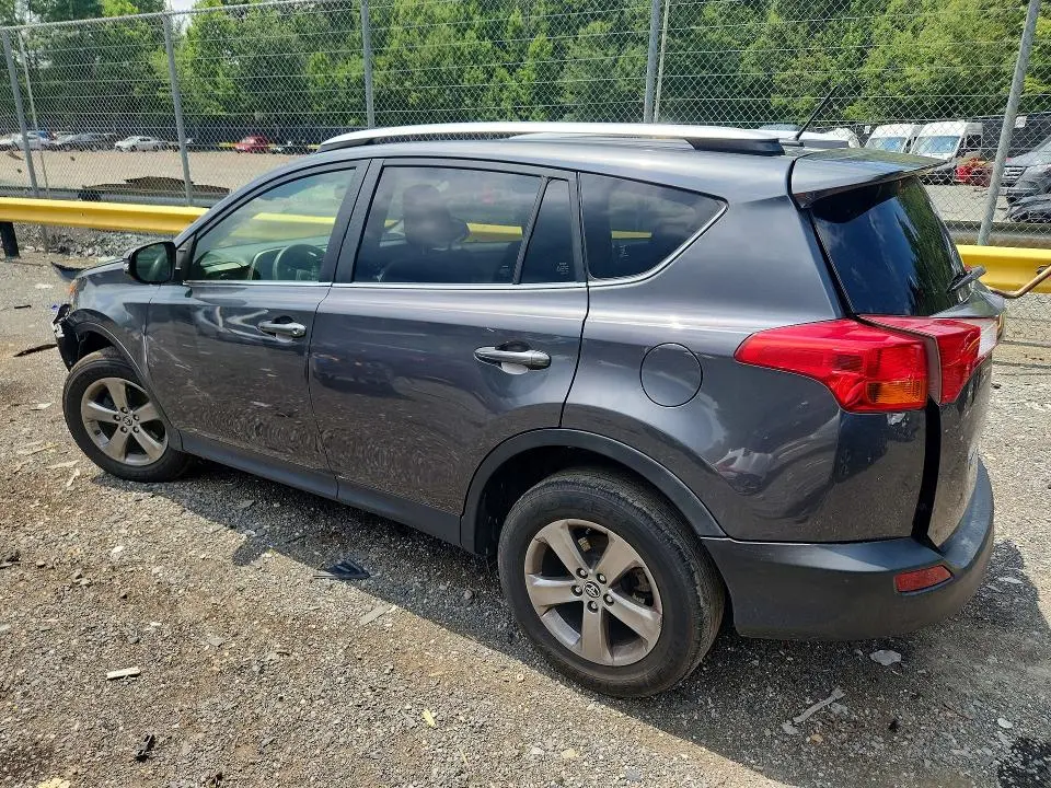 2015 TOYOTA RAV4 XLE  