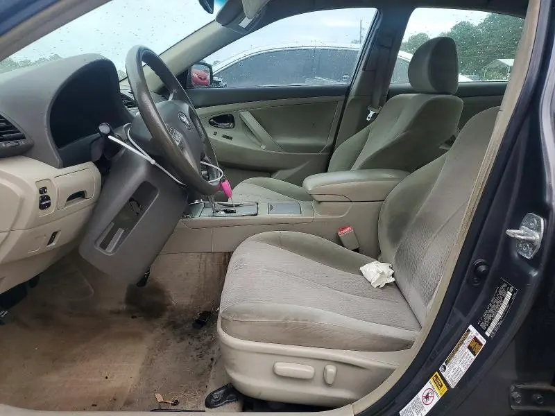 2011 TOYOTA CAMRY LE  