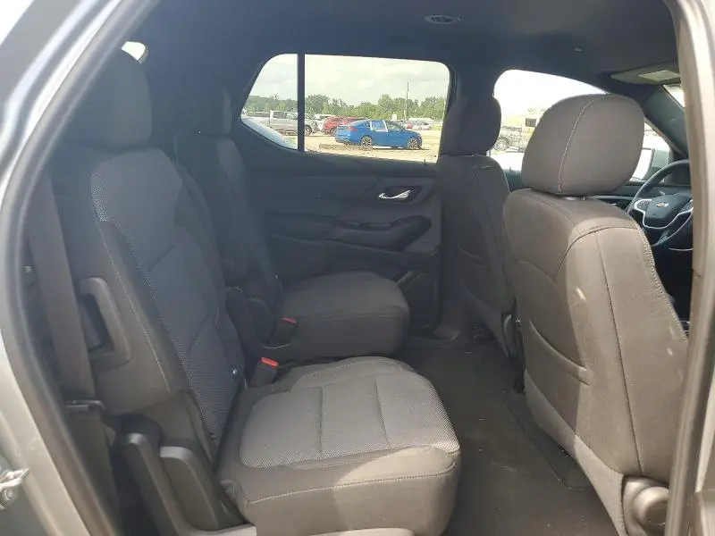 2023 CHEVROLET TRAVERSE LT  