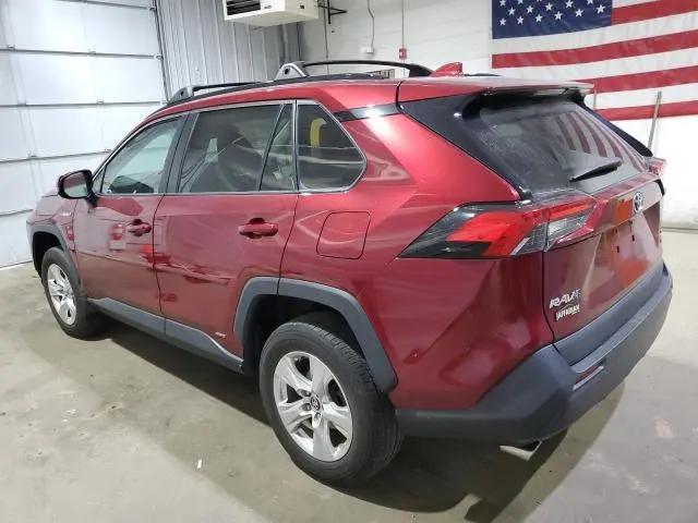 2021 TOYOTA RAV4 XLE  