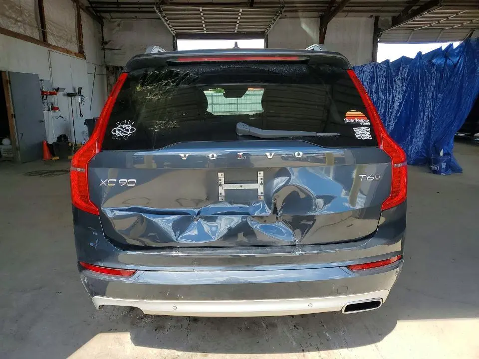 2016 VOLVO XC90 T6  